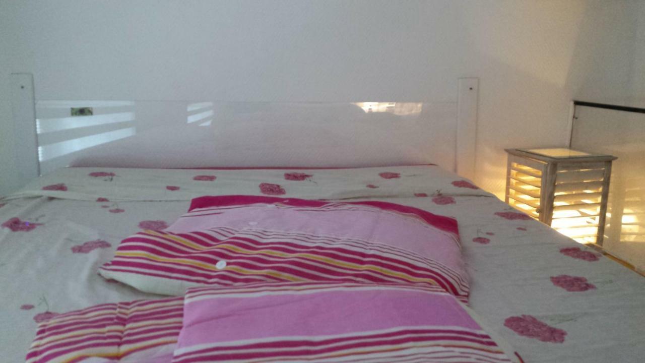 Coquet Studio En Mezzanine Nuit Pour 2 Personnes Saint-Girons  Exterior foto
