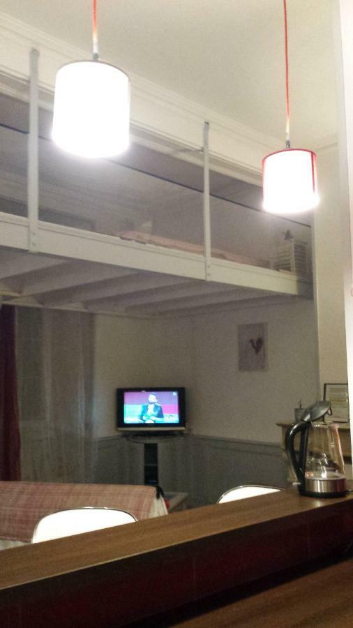 Coquet Studio En Mezzanine Nuit Pour 2 Personnes Saint-Girons  Exterior foto